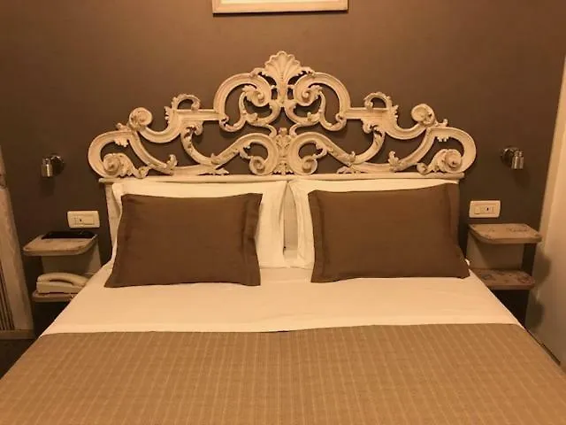 Esedra 3*